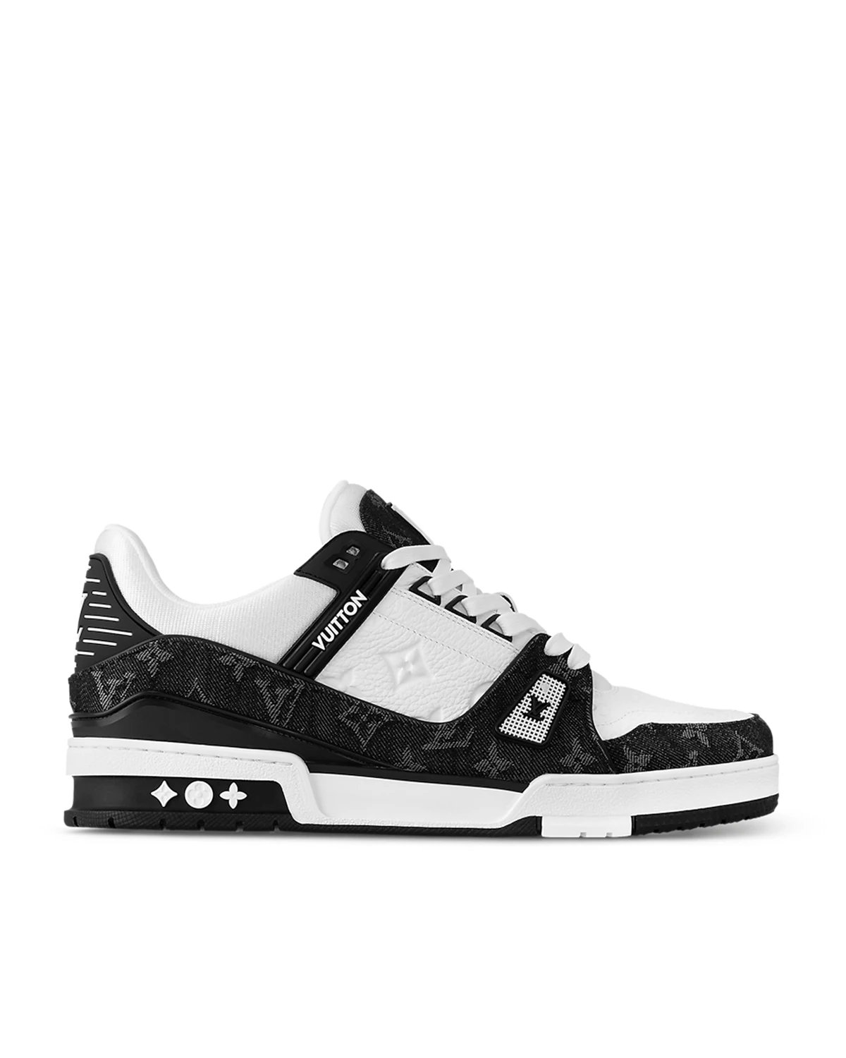 louis-vuitton-trainer-sneaker-black-front.webp